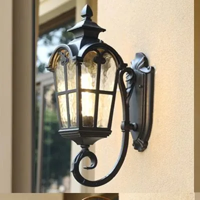 Black Iron Wall Lamp